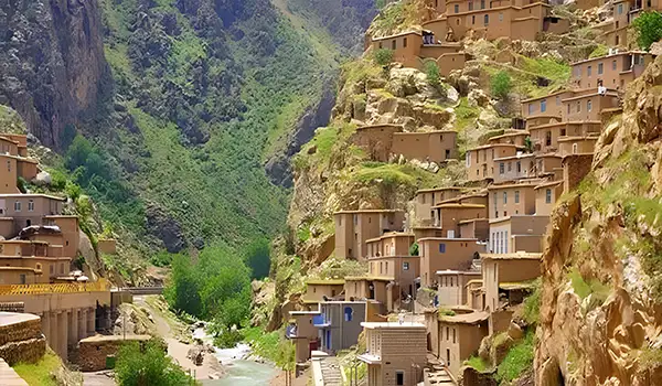 سنندج کجاست؟ | راهنمای کامل سفر به شهر هزارتپه + جاهای دیدنی سنندج