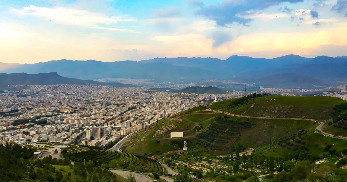 راهنمای سفر به سنندج؛ سرزمین هم‌آوایی موسیقی و تاریخ | مجله تیرازیس